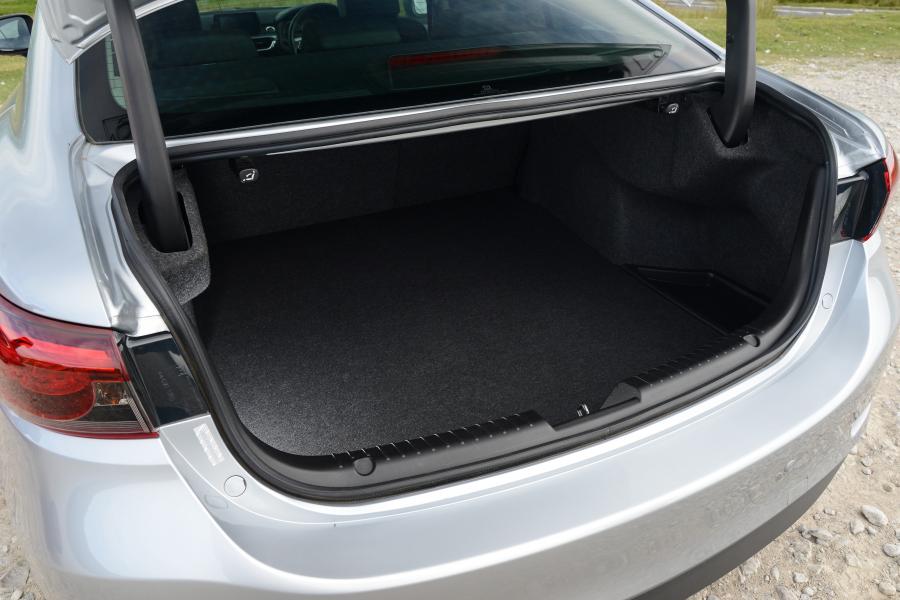 Багажник Mazda6 Sedan 2015 года  (UK) (фото 33 из 46)